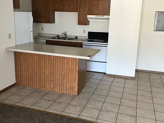 2nd image of 624 13th St S APT 101