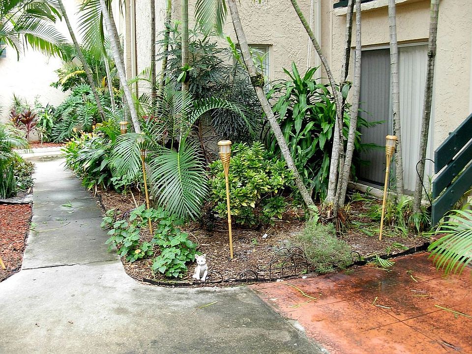1st image of 5204 NE 6th Ave #A5