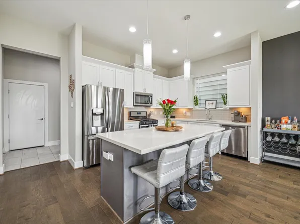 5520 Rosslyn Rd, Houston, TX 77091