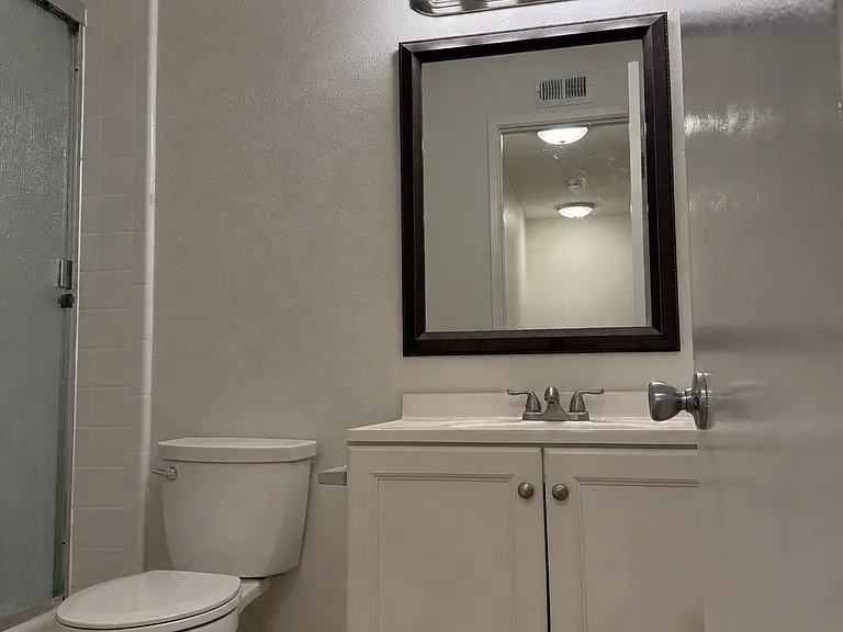 1500 Eastpark Dr #3 — Photo 9