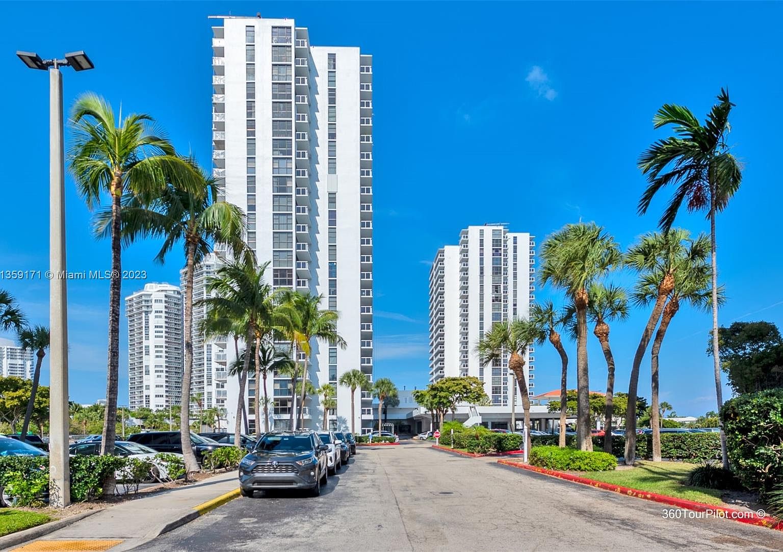 20515 E Country Club Dr APT 1846, Aventura, FL 33180 | MLS #A11359171 |  Zillow