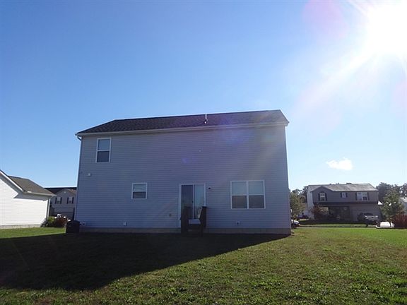 2nd image of 571 Virginia St