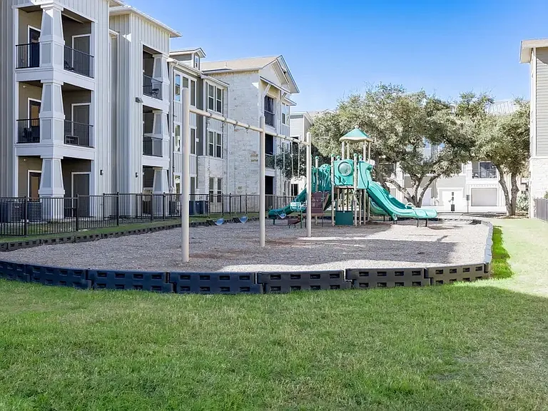 Enclave at the Dominion Apartments — Photo 15