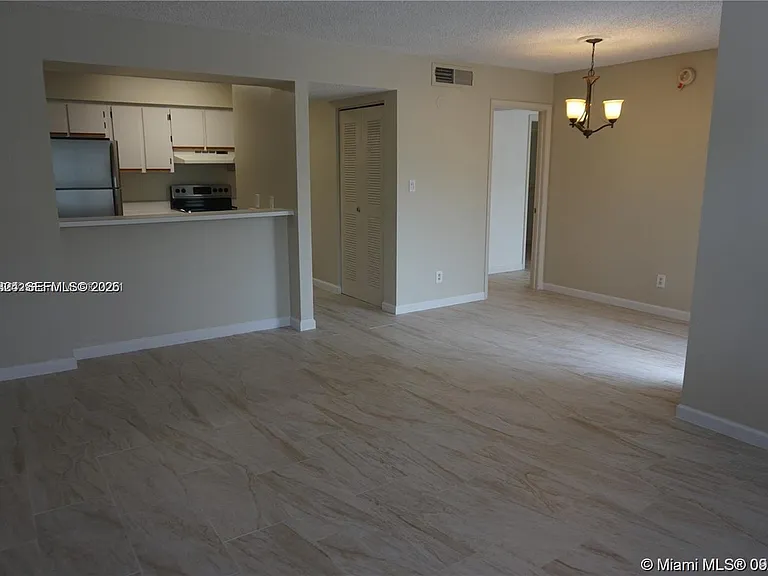 630 S Park Rd #27-3 — Photo 3
