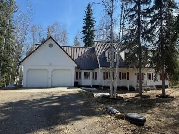 3700 Lismore Cir, North Pole, AK 99705
