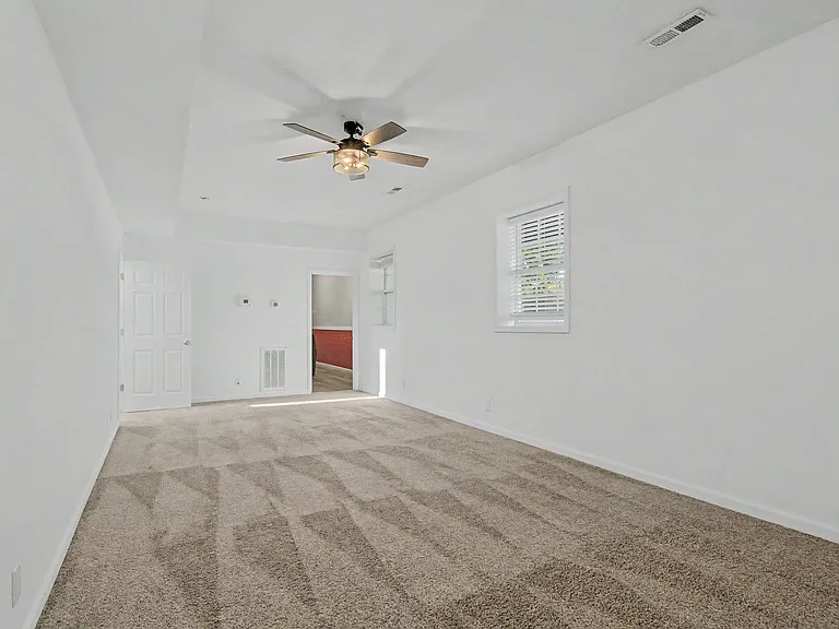 1371 Constitution Dr — Photo 37