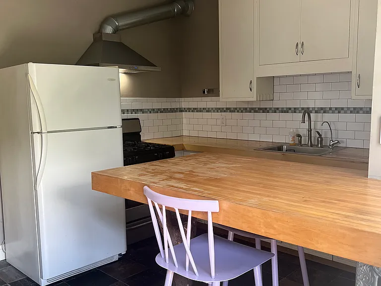 7 Fargo Ave — Photo 3
