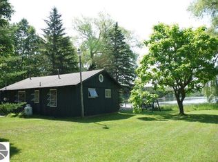 7549 Gregory Dr, Central Lake, MI 49622