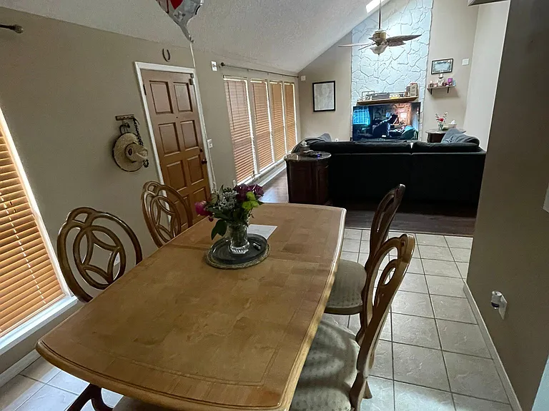 8151 Loch Lomond Ln — Photo 3