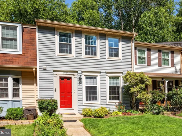 10927 Harpers Square Ct, Reston, VA 20191