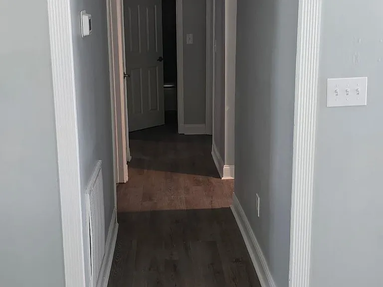 325 S Plymouth Rd NW — Photo 8