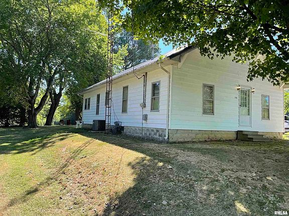 3rd image of 2708 Carnahan St