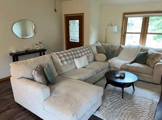 609 Military Ridge Dr, Verona, WI 53593