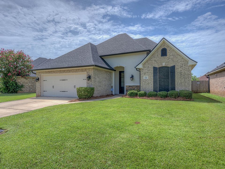 1st image of 525 Chinquipin Dr