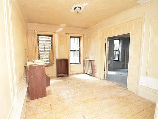 1st image of 116 Cambridge Pl APT 1A