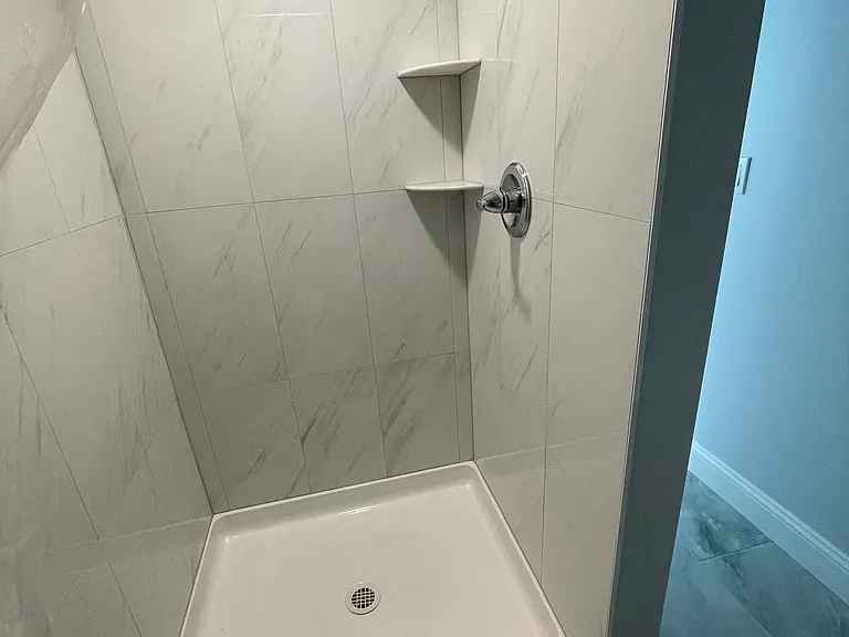 9 Flora St — Photo 2