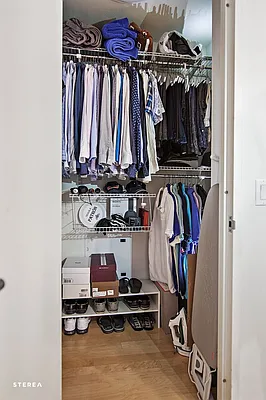 Sold by Sterea Agency | media 11