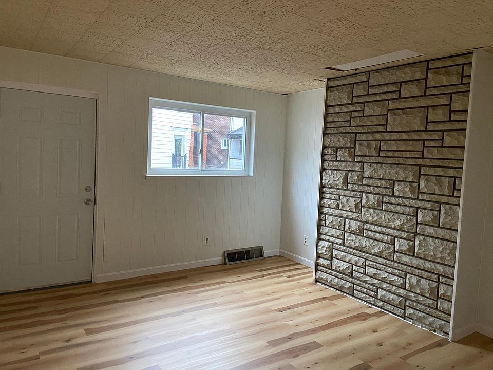 1st floor bedroom 2