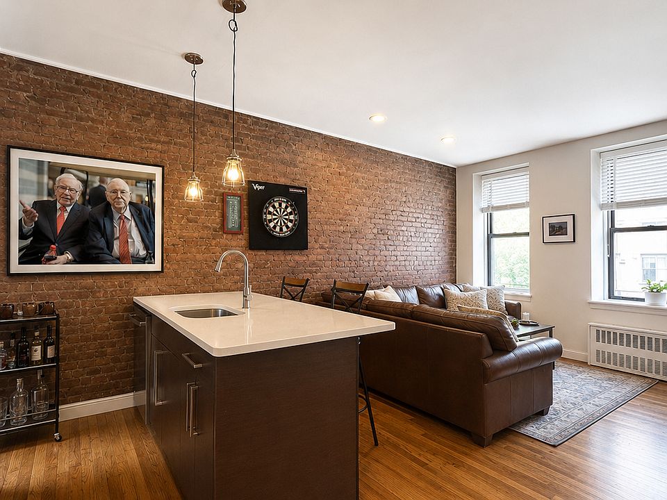 1st image of 6 Charles St APT 2A