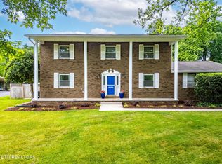 9504 E Laurens Ln, Knoxville, TN 37922