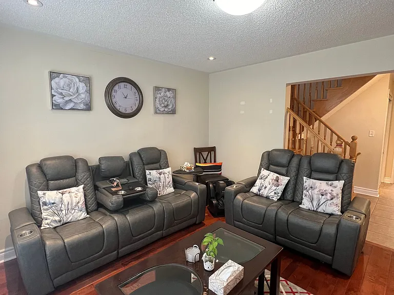 860 Luxton Dr — Photo 11