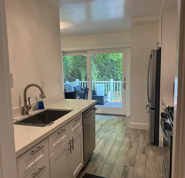 2141 Forest View Ave #2 — Photo 7