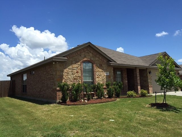 1st image of 713 Alexandria Ln