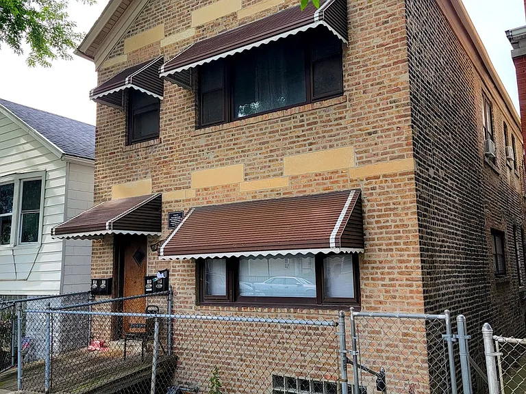 828 W 34th St — Photo 1