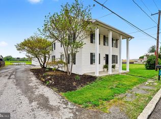 46 E Main St, Walnut Bottom, PA 17266