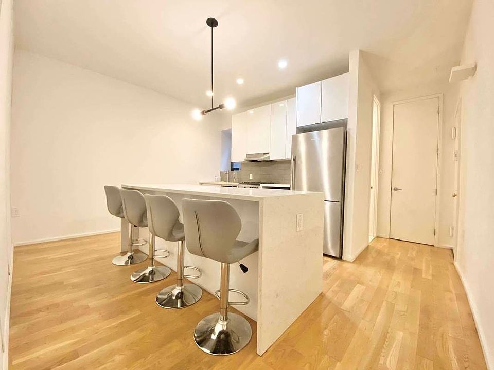 1st image of 29 Brooklyn Ave APT 3B