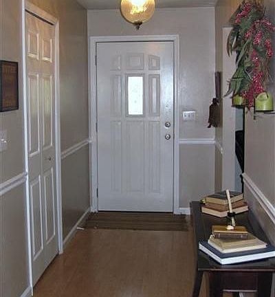 2nd image of 3201 Bellflower St