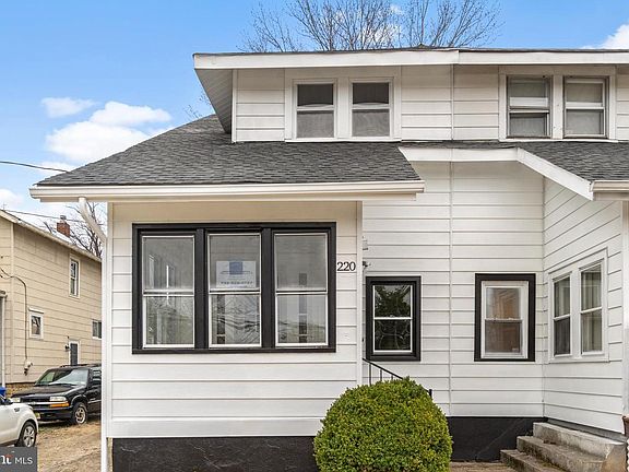 4th image of 220 White Horse Ave