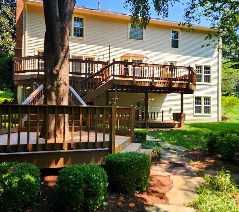 2nd image of 12851 Valleywood Dr