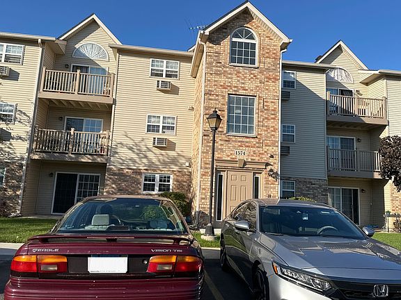 3rd image of 1574 W Crystal Rock Ct