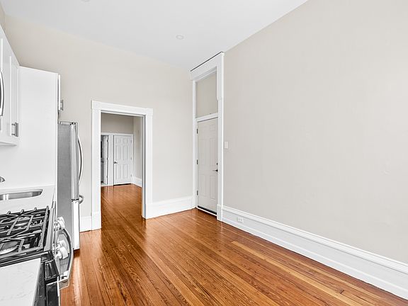 4th image of 2311 Green St #1F