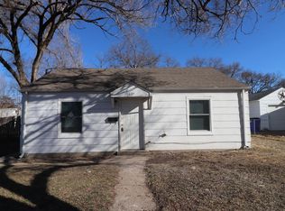 827 N Garfield St, Junction City, KS 66441
