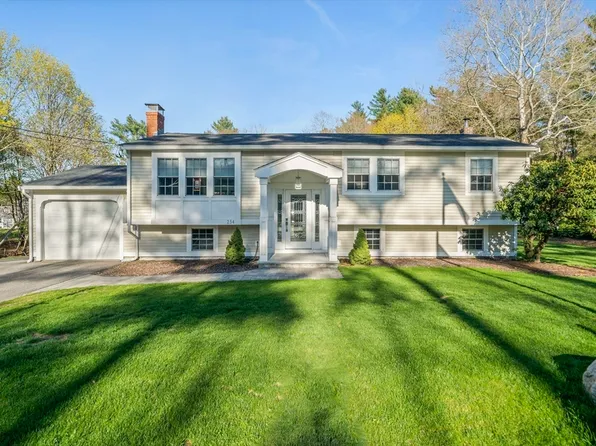254 Winter St, Hanover, MA 02339