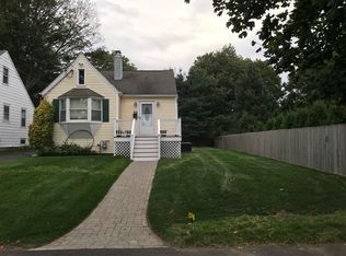 25 Beverly Pl, Norwalk, CT 06850