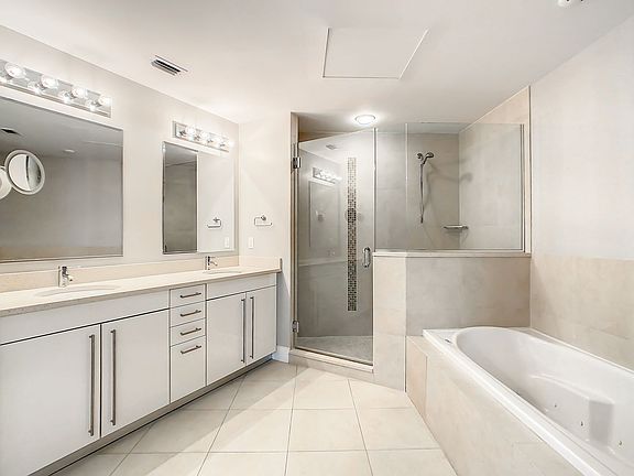 4th image of 260 Osceola Ave Unit 1604