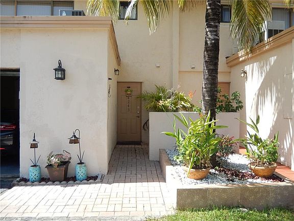 2nd image of 4243 NW 76th Avenue #4243