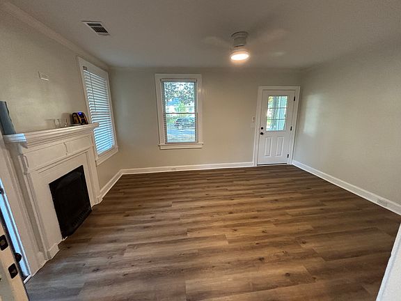 4th image of 963 Texas St