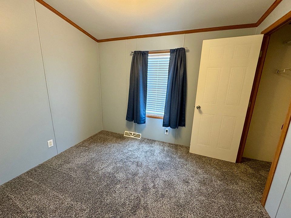 2nd image of 119 Greenhill Dr