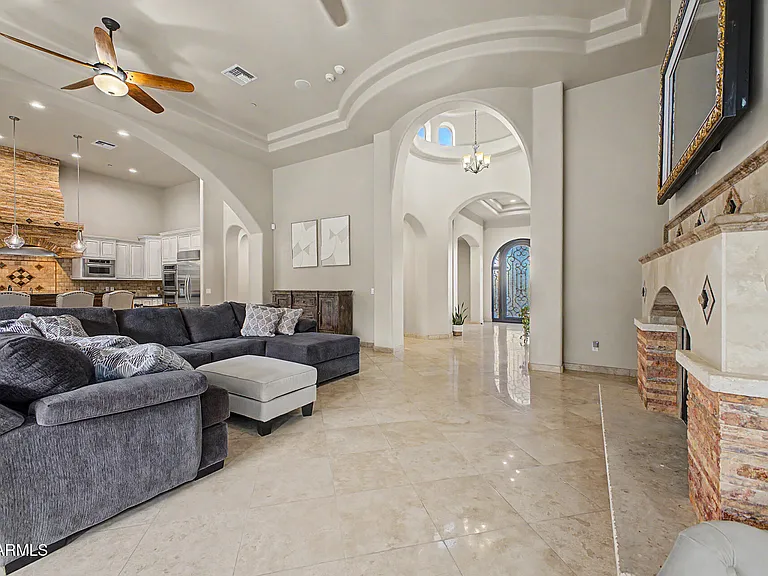 14598 E Corrine Dr — Photo 6