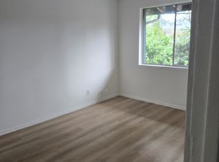 4810 San Gordiano Ave, Santa Barbara, CA 93111