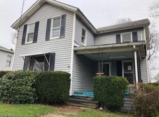 632 Broad St, Conneaut, OH 44030