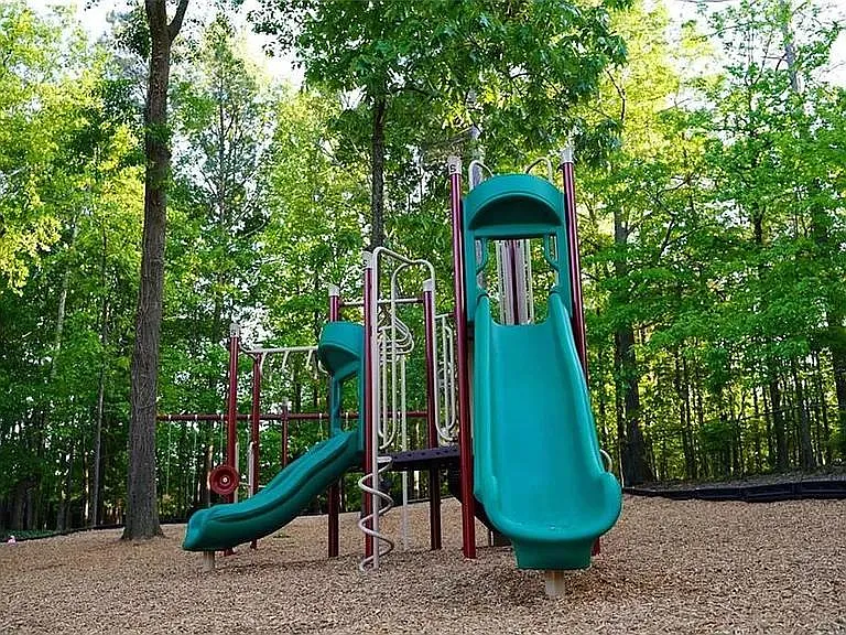 61 Mount Vernon Cir — Photo 26
