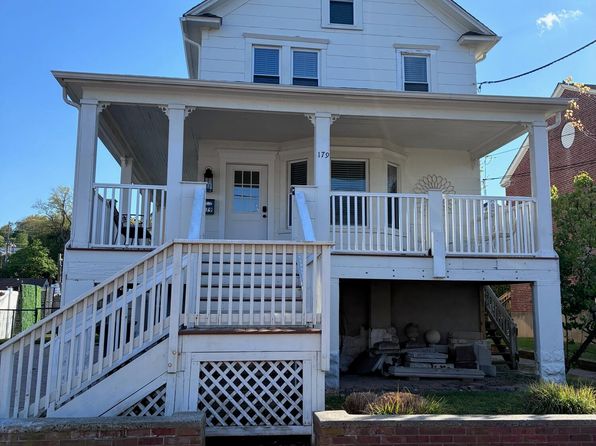 179 Bay Ave