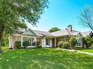 838 Eagle Dr, Desoto, TX 75115