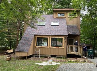 3027 Briarwood Dr, Tobyhanna, PA