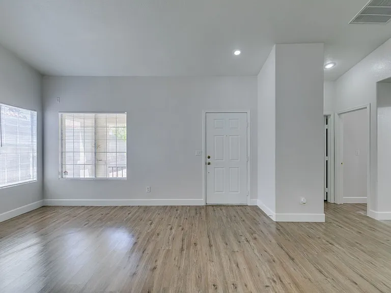 9660 Crystal Ridge Rd — Photo 9